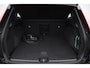 Volvo XC40 T4 211PK Automaat Recharge Inscription / Panoramadak / Adaptive cruise control / Harman Kardon audio / Pilot assist / BLIS / Stoel en stuur verwarming / Elektrische achterklep / Parkeersensoren met camera