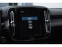 Volvo XC40 T4 211PK Automaat Recharge Inscription / Panoramadak / Adaptive cruise control / Harman Kardon audio / Pilot assist / BLIS / Stoel en stuur verwarming / Elektrische achterklep / Parkeersensoren met camera