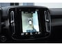 Volvo XC40 T4 211PK Automaat Recharge Inscription / Panoramadak / Adaptive cruise control / Harman Kardon audio / Pilot assist / BLIS / Stoel en stuur verwarming / Elektrische achterklep / Parkeersensoren met camera