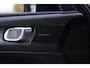 Volvo XC40 T4 211PK Automaat Recharge Inscription / Panoramadak / Adaptive cruise control / Harman Kardon audio / Pilot assist / BLIS / Stoel en stuur verwarming / Elektrische achterklep / Parkeersensoren met camera