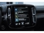 Volvo XC40 T4 211PK Automaat Recharge Inscription / Panoramadak / Adaptive cruise control / Harman Kardon audio / Pilot assist / BLIS / Stoel en stuur verwarming / Elektrische achterklep / Parkeersensoren met camera