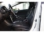Volvo V40 1.6 T3 150 PK Momentum, Xenon, Stoelverwarming, Climate Control