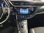 Toyota Auris 1.8 Hybrid Dynamic * Automaat * Camera * Navigatie * Cruise Control * LM Velgen * 12 Maanden BOVAG Garantie *