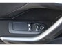 Peugeot 2008 1.2 AUTOMAAT Airco/Trekhaak/Navigatie/Cruise control/Parkeersensoren/Licht metalen velgen