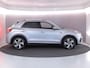 Volkswagen T-Roc 1.5 TSI R-Line 150 pk Automaat (DSG) | Verlengde garantie | Navigatie | Parkeersensoren (Park assist) | Achteruitrijcamera | Stoelverwarming | R-Line |