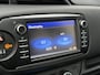 Toyota Yaris 1.5 Hybrid Bi-Tone Plus / Trekhaak / Panorama / Achteruitrij Camera / Cruise / Navigatie /