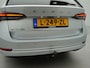 Skoda Octavia Combi 1.0 TSI Business Edition | Apple Carplay | Bluetooth | Parkeersensoren voor en achter | Vaste trekhaak |