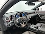 Mercedes-Benz CLA 200 Business Solution Progressive(Dealer OnderH, SfeerV, Camera, Trekhaak, StoelV, Carplay, PDC, Etc)