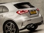 Mercedes-Benz A-klasse 180 AMG Sport Automaat (SCHUIFDAK, APPLE CARPLAY, SFEERVERLICHTING, BURMESTER, KEYLESS, LEDER/ALCANTARA, CAMERA, SPORTSTOELEN, STOELVERWARMING, WIDESCREEN, GETINT GLAS, NIEUWSTAAT)