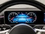 Mercedes-Benz A-klasse 180 AMG Sport Automaat (SCHUIFDAK, APPLE CARPLAY, SFEERVERLICHTING, BURMESTER, KEYLESS, LEDER/ALCANTARA, CAMERA, SPORTSTOELEN, STOELVERWARMING, WIDESCREEN, GETINT GLAS, NIEUWSTAAT)