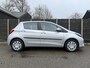 Toyota Yaris 1.5 Hybrid Aspiration dealer onderhouden!!