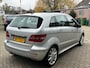 Mercedes-Benz B-klasse 150 Navi Cruise Airco 17" LM-Velgen Bluetooth Nieuwe APK!