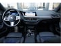BMW 1-Serie 118i Aut. | Executive | M Sportpakket | 19" LM Velgen | M135i Uitlaat | Maxton | Adaptive Cruise Control | HIFI | Achteruitrijcamera |