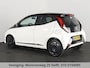 Toyota Aygo 1.0 VVT-i XPLAY BI-TONE AUTOMAAT GARANTIE 9-2030 ! CAMERA. AIRCO.