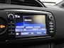 Toyota Yaris 1.5 Hybrid Bi-Tone | LED V+A | Climate control | 16'' LM velgen | leseman