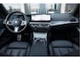 BMW 3-Serie Touring 320e Aut. M Sportpakket Pro | Panoramadak | 19" LM Velgen | Head-Up Display | Trekhaak | Leder | Achteruitrijcamera | HIFI |