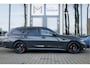 BMW 3-Serie Touring 320e Aut. M Sportpakket Pro | Panoramadak | 19" LM Velgen | Head-Up Display | Trekhaak | Leder | Achteruitrijcamera | HIFI |