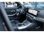 BMW 3-Serie Touring 320e Aut. M Sportpakket Pro | Panoramadak | 19" LM Velgen | Head-Up Display | Trekhaak | Leder | Achteruitrijcamera | HIFI |