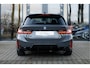 BMW 3-Serie Touring 320e Aut. M Sportpakket Pro | Panoramadak | 19" LM Velgen | Head-Up Display | Trekhaak | Leder | Achteruitrijcamera | HIFI |