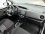 Toyota Yaris 1.5 Hybrid Dynamic Bi-Tone | Navigatie | LM velgen | Climate control | Cruise control |