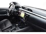 Toyota Hilux 2.8 D-4D Double Cab Invincible GRIJS-KENTEKEN / BE-TREKKER / 5-PERSOONS / LEER / TREKHAAK / SCHOTEL / CAMERA / 19INCH