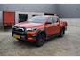 Toyota Hilux 2.8 D-4D Double Cab Invincible GRIJS-KENTEKEN / BE-TREKKER / 5-PERSOONS / LEER / TREKHAAK / SCHOTEL / CAMERA / 19INCH