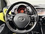 Toyota Aygo 1.0 VVT-i x-cite Yellow & Black [ airco,camera,cruise,lmv ]