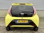 Toyota Aygo 1.0 VVT-i x-cite Yellow & Black [ airco,camera,cruise,lmv ]