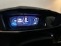 Peugeot e-2008 EV Allure 50 kWh Panoramadak | Cruise Control | 18 "Inch LM Velgen