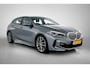 BMW 1-Serie 120i M-SPORT Business Edition Plus(Dealer OnderH, Carplay, Stoel& Stuur Verwarming, Head-up, SfeerV, PDC V+A, Etc)
