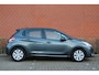 Peugeot 208 1.2 VTi 82pk Active | NL-auto | 5 deuren | Climate control | Navigatie | Cruise control | Elek. ramen | Centr. deurvergr. | Metallic lak | Parkeersensoren |