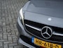 Mercedes-Benz A-klasse 160 Ambition Trekhaak | Origineel NL | Stoelverwarming | Navigatie | High Performance LED Koplampen | Parkeersensoren | 3e Eigenaar | Metallic Lak | NAP | Lichtmetalen Velgen | Privacy Glas |