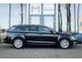Skoda Octavia Combi 1.0 TSI DSG 116PK Ambition Business | Navigatie | Apple CarPlay | Trekhaak | Stoelverwarming | Climate Control | Parkeersensoren | 16" LM Velgen |