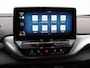 Volkswagen ID.4 Pure 52 kWh 170 pk | LED Matrix | Stuur- en stoelverwarming | Warmtepomp | Keyless | Navigatie | Achteruitrijcamera | Spiegelpakket | 19 inch Velgen