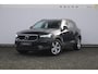 Volvo XC40 T3 163PK / Cruise control / Parkeersensoren met camera / Automatisch climate control / Bluetooth / Metallic lak / Lichtmetalen velgen
