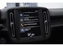 Volvo XC40 T3 163PK / Cruise control / Parkeersensoren met camera / Automatisch climate control / Bluetooth / Metallic lak / Lichtmetalen velgen
