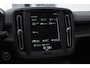 Volvo XC40 T3 163PK / Cruise control / Parkeersensoren met camera / Automatisch climate control / Bluetooth / Metallic lak / Lichtmetalen velgen