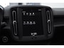 Volvo XC40 T3 163PK / Cruise control / Parkeersensoren met camera / Automatisch climate control / Bluetooth / Metallic lak / Lichtmetalen velgen