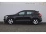 Volvo XC40 T3 163PK / Cruise control / Parkeersensoren met camera / Automatisch climate control / Bluetooth / Metallic lak / Lichtmetalen velgen