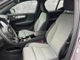 Volvo XC40 B4 Plus Dark | Trekhaak | Adaptive Cruise Control | Dode hoek detectie BLIS | Harman/Kardon audio | Elektrische stoelverstelling | Stoel- en stuurverwarming | Verwarmde Voorruit |