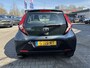 Toyota Aygo X X-PLAY LIMITED APPLE/ANDROID AIRCO CAMERA NL-AUTO DEALER-ONDERHOUDEN