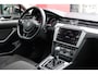 Volkswagen Passat Variant 1.5 TSI Comfortline Business | Origineel NL | Trekhaak | ACC | Navigatie | PDC | Rijklaar! |