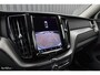 Volvo XC60 2.0 B4 R-Design | Harman Kardon | Adaptieve cruise | Memory | Achterbank verwarmd |