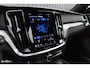 Volvo V60 2.0 B4 Plus Dark | Adaptieve cruise | Memory | Blis | Harman Kardon |