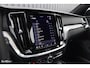 Volvo V60 2.0 B4 Plus Dark | Adaptieve cruise | Memory | Blis | Harman Kardon |