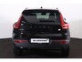 Volvo XC40 Plus Dark 69 kWh - IntelliSafe Assist & Surround - Parkeercamera achter - Verwarmde voorstoelen, stuur & achterbank - Parkeersensoren voor & achter - Elektr. bedienb. bestuurdersstoel met geheugen - Draadloze tel. lader - Warmtepomp - Extra getint glas - 20' LMV