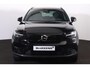 Volvo XC40 Plus Dark 69 kWh - IntelliSafe Assist & Surround - Parkeercamera achter - Verwarmde voorstoelen, stuur & achterbank - Parkeersensoren voor & achter - Elektr. bedienb. bestuurdersstoel met geheugen - Draadloze tel. lader - Warmtepomp - Extra getint glas - 20' LMV