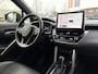 Toyota Corolla Cross 2.0 HIGH POWER HYBRID FIRST EDITION STOELVERW BLIND-SPOT PARK-SENSOREN EL-ACHTERKLEP NAVI APPLE/ANDROID NL-AUTO