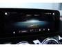 Mercedes-Benz B-klasse 200 Business Solution AMG | Panoramadak | Trekhaak | Camera | Stoelverwarming | CarPlay