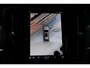 Volvo V90 T6 Plug-in hybrid AWD Ultra Dark | Panoramadak | Premium audio by Harman Kardon  | Semi elektrische wegklapbare trekhaak | 360° parkeercamera | Verwarmbare voorstoelen en achterbank | Stuurwielverwarming | Gelamineerde zijruiten | Head-up display |